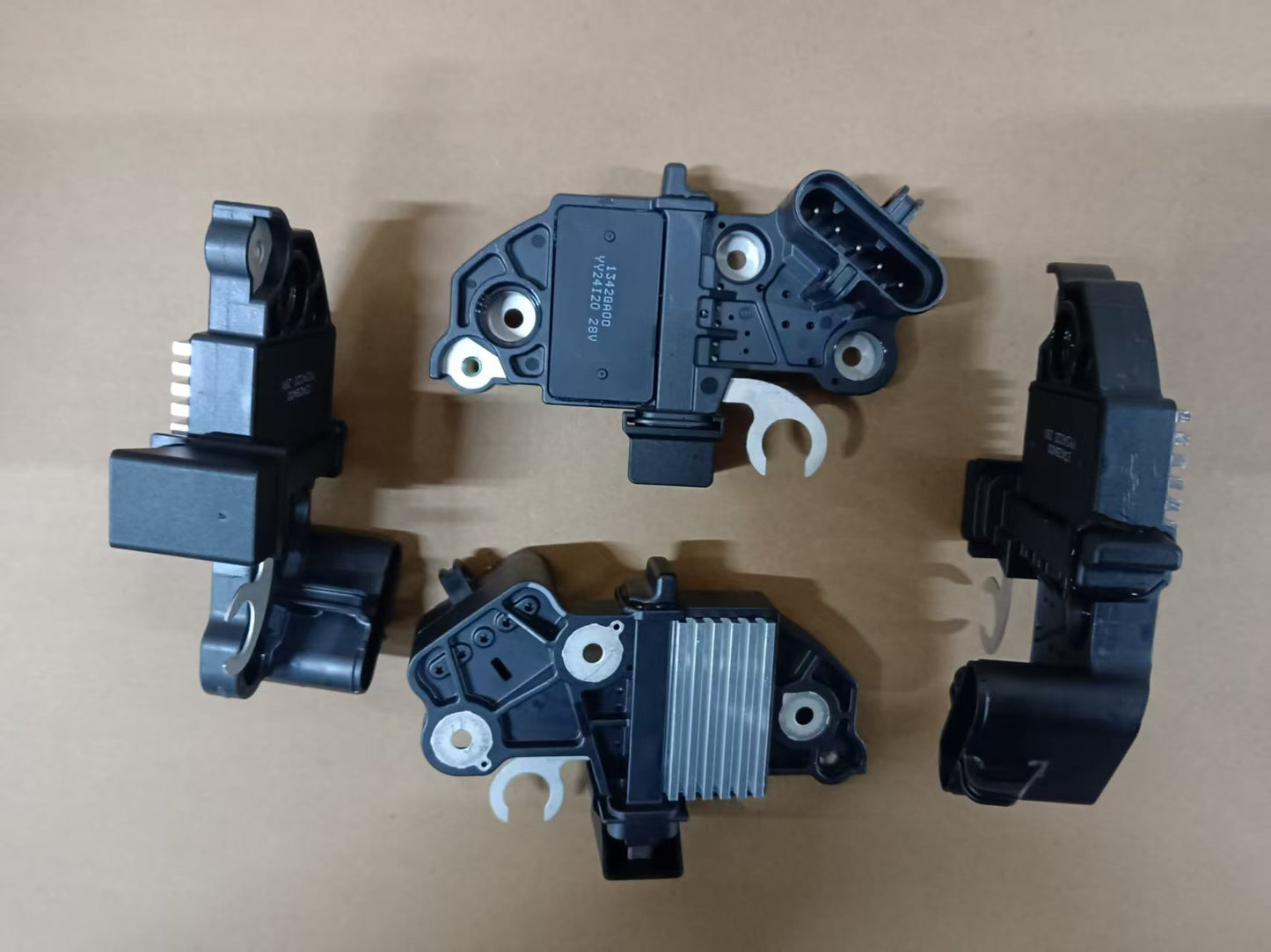 OEM: 342-GA0 0272222012 142171 21561 21587Material: ABS MetalColor: Black SilverOrigin: Made in China, OEM for BOSCH, DENSO, BorgWarner, Valeo.Weight: 200gPacking List: 100* Voltage Regulator More ServiceWe can provide OEM Manufacturing serviceWe can Be your one-step solution for Auto PartsWe can provide technical scheme for you Feel Free to Contact Us, We will get back to you as soon as possible.