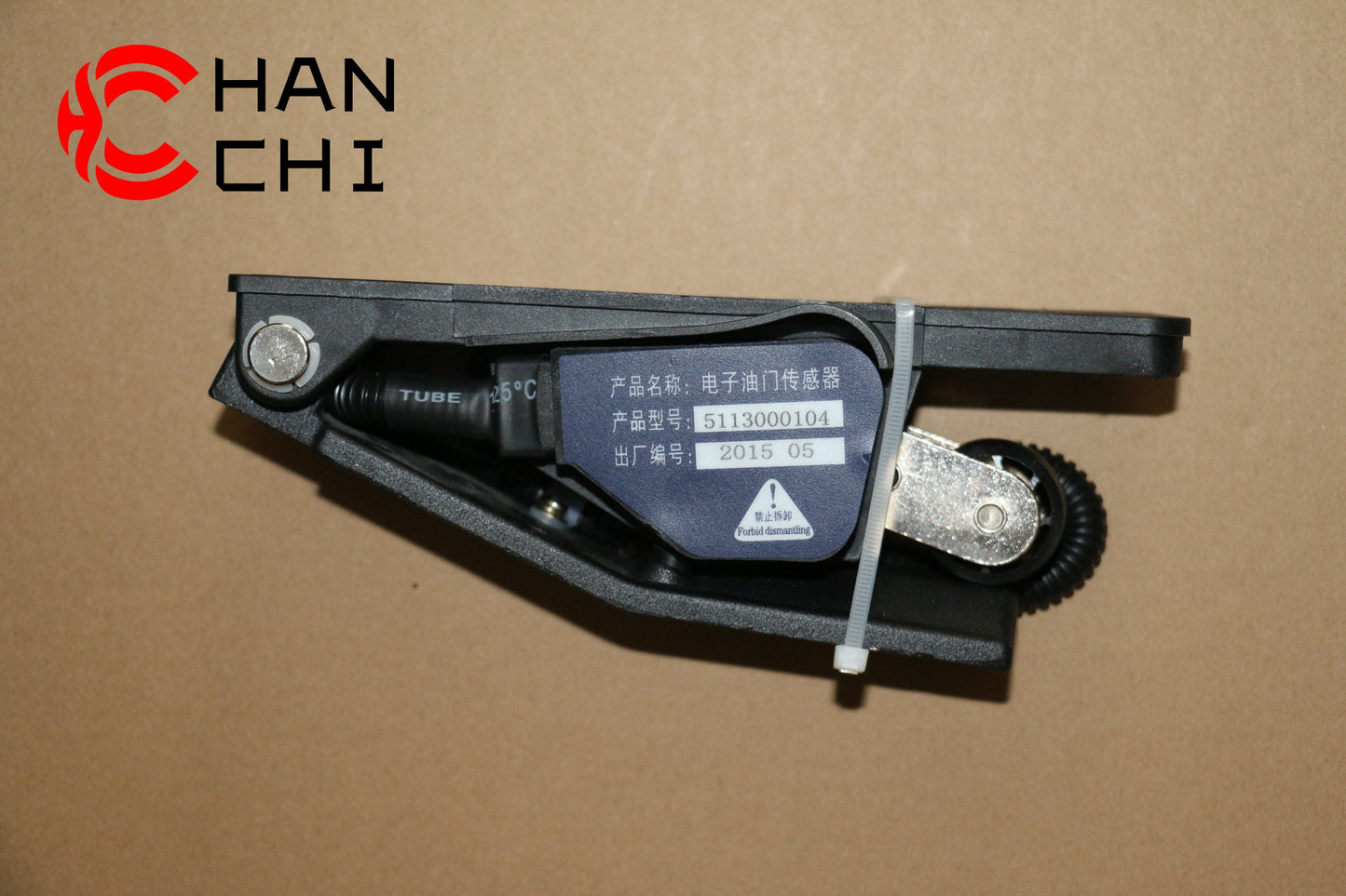 【Description】---☀Welcome to HANCHI☀---✔Good Quality✔Generally Applicability✔Competitive PriceEnjoy your shopping time↖(^ω^)↗【Features】Brand-New with High Quality for the Aftermarket.Totally mathced your need.**Stable Quality**High Precision**Easy Installation**【Specification】OEM:5113000104Material:ABSColor:blackOrigin:Made in ChinaWeight:1000g【Packing List】1* Electronic Accelerator Pedal 【More Service】 We can provide OEM service We can Be your one-step solution for Auto Parts We can provide tech