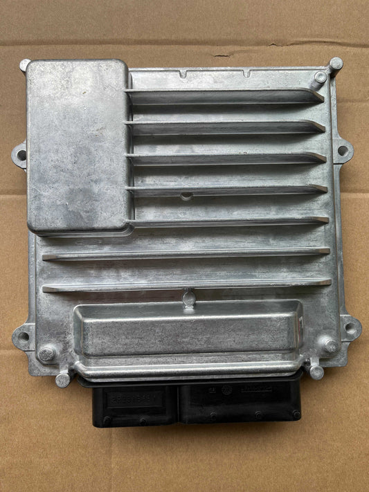 OEM: 5348867 CM2880 Material: Metal Color: Silver Origin: Made in China Weight: 1500g Packing List: 1*  Used ECU Diesel Engine  More Service We can provide OEM Manufacturing service We can Be your one-step solution for Auto Parts We can provide technical scheme for you  Feel Free to Contact Us, We will get back to you as soon as possible.