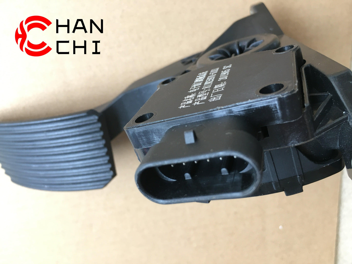 【Description】---☀Welcome to HANCHI☀---✔Good Quality✔Generally Applicability✔Competitive PriceEnjoy your shopping time↖(^ω^)↗【Features】Brand-New with High Quality for the Aftermarket.Totally mathced your need.**Stable Quality**High Precision**Easy Installation**【Specification】OEM:811W25970-6103 811.25970.6103Material:ABSColor:blackOrigin:Made in ChinaWeight:1000g【Packing List】1* Electronic Accelerator Pedal 【More Service】 We can provide OEM service We can Be your one-step solution for Auto Parts