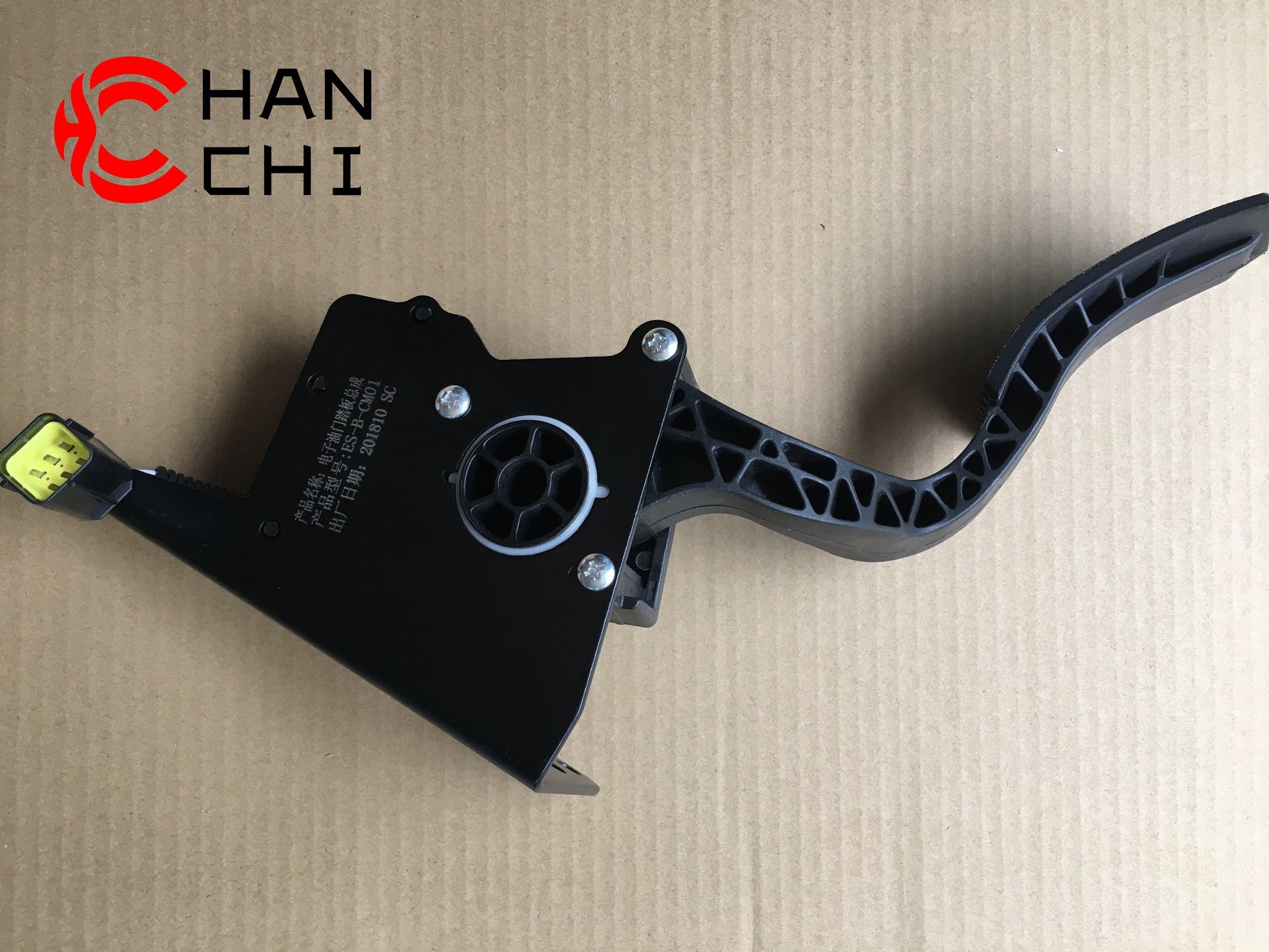 【Description】---☀Welcome to HANCHI☀---✔Good Quality✔Generally Applicability✔Competitive PriceEnjoy your shopping time↖（^ω^）↗【Features】Brand-New with High Quality for the Aftermarket.Totally mathced your need.**Stable Quality**High Precision**Easy Installation**【Specification】OEM：ES-B-CM01MetalMaterial：ABSColor：blackOrigin：Made in ChinaWeight：1000g【Packing List】1* Electronic Accelerator Pedal 【More Service】 We can provide OEM service We can Be your one-step solution for Auto Parts We can provide 